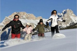 Ministrul Economiei: Menţinem voucherele de vacanţă şi în 2020. Este examinată şi soluţia de a le extinde în extrasezon