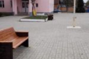 Primăria Oţelu Roşu investeşte în reabilitarea şcolilor