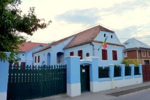 FOTO|VIDEO: Casa Memorială Lucian Blaga din Lancrăm, o oază de cultură şi tradiţie: „Sentimentul e că domnul Lucian Blaga trebuie să apară din clipă-n clipă”