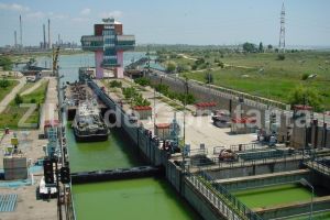 Reabilitarea drumului de acces la ecluza Navodari, in atentia APM Constanta 