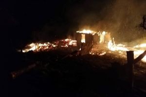 FOTO: Incendiu la Spulber