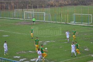 Foresta câştigă în prelungiri duelul cu CSM Bacău