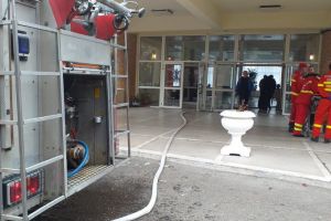 Incendiu la Hotel Muncel, în Băile Felix: Două persoane au avut nevoie de îngrijiri medicale