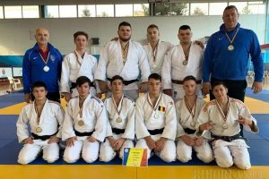 Echipa CSM Oradea a cucerit titlul de vicecampioană naţională de judo tineret (U23)