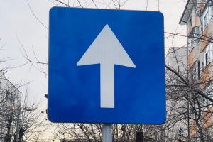 ATENȚIE şoferi! Se schimbă SENSUL pe o stradă din Arad