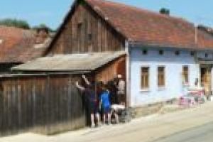 Se caută un sat de colorat! Asociaţia Acasă în Banat aşteaptă propuneri