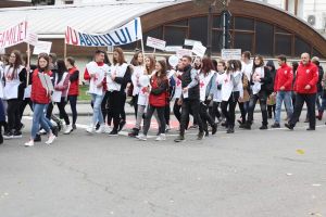 DGASPC a organizat, astăzi, “Marşul de protest împotriva violenţei”