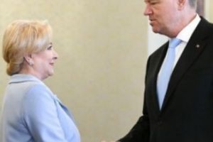 Mutu' e mort de frica! Iohannis îi cere Vioricăi Dăncilă să nu se ducă la dezbaterea sa: 'Nu va fi primită!
