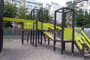 Lucrări de modernizare în 17 parcuri de joacă