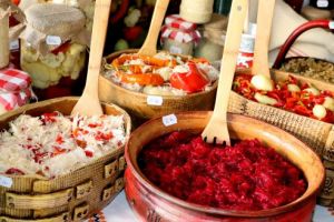 Murăturile de Iernuţeni, nelipsite la târgul BioDorf