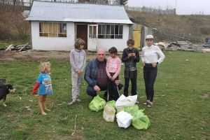 O familie cu 10 copii din Râşca are nevoie de ajutor