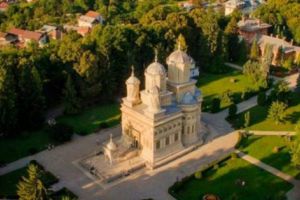 Licitaţie de anvergură pentru străzile din Curtea de Argeş