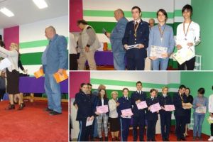 FOTO: Elevul Adrian Boroica de la Colegiul Naţional „Gheorghe Șincai” Baia Mare – câştigătorul punctajului maxim la concursul de matematică ,,Mens Sana…” de la Câmpeni