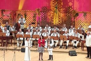 Ansamblul Artistic „Ciprian Porumbescu” Suceava, spectacol de excepţie la Sala Radio din ...