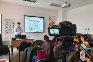 Noua platformă educaţională de îânvăţare şi testare online, lansată la Școala Gimnazială Petriş