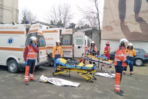 FOTO & VIDEO Scenariul unui dezastru la Botoşani! Angajaţii de la Formens şi Electroalfa evacuaţi de urgenţă