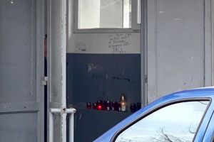 Doi copii şi mama unuia dintre ei, morţi. Alţi 2 copii şi 3 adulţi la spital. Toţi locuiesc în acelaşi bloc