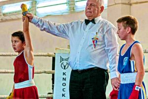 Pugiliştii orădeni de la Gym Mar Strong au câştigat şase meciuri la 