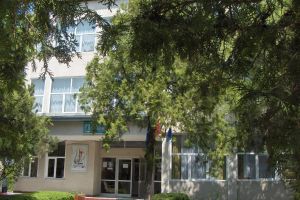 Dosar penal deschis de oamenii legii, după ce două eleve ale Liceului Tehnologic Nr.1 au fost intoxicate cu substanţe iritant lacrimogene