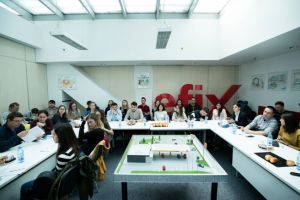 23 dintre castigatorii programului de burse KMG International sunt de la UPG si Liceul Lazar Edeleanu