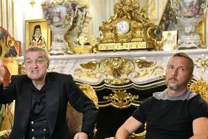 MM Stoica s-a întors la FCSB. Gigi Becali pune la cale un plan de împăcare între suporteri şi managerul general