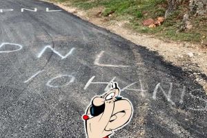 Partid la picioare: Localnicii din Coleşti s-au trezit cu străzile asfaltate chiar în ziua alegerilor prezidenţiale