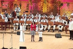 Ansamblul Artistic „Ciprian Porumbescu” Suceava, spectacol de excepţie la Sala Radio