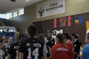 ''Bufniţele'' şi-au aflat primul adversar