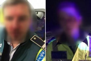 Poliţiştii bătuţi de romi, puşi să stea în genunchi. Le-au pus pistoalele la cap!