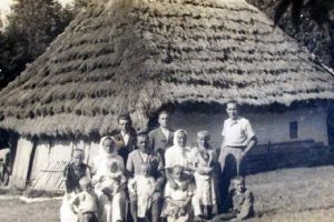 „Unde este familia, acolo este acasă”: Bihorenii pot descoperi folclorul autentic slovac, la un spectacol inedit de la Filarmonica din Oradea