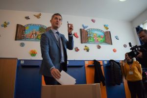 Dan Barna rămâne în continuare preşedintele USR