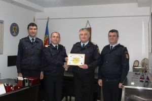 FOTO: Cine este pompierul lunii octombrie – Laurenţiu Ioniţă, unul dintre cei mai vechi pompieri