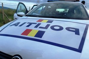 Copilă de 15 ani fugită de acasă, găsită la iubitul ei