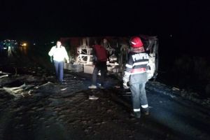 Accident rutier pe DJ251. Caruta lovita de o masina. O victima a ajuns sub rotile masinii