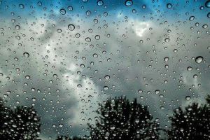 Avertizare meteo: Răcire, precipitaţii mixte, vânt, ninsori la munte