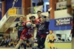 FOTO Remontada! Handbaliştii de la Poli câştigă la mare luptă cu Călăraşiul