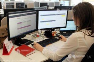 Peste jumătate dintre angajatori susţin că salariaţii sunt mai puţin responsabili faţă de acum 5 ani (sondaj)