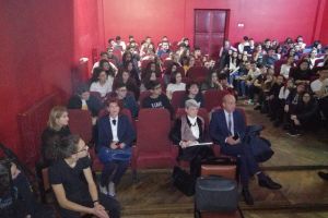 Reprezentanţii BNR i-au învăţat pe elevii de la Ienăchiţă cum să economisească