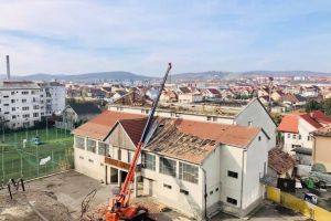 Au început lucrările de modernizare a  Școlii Gimnaziale nr. 4 Bistriţa