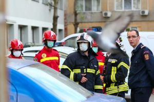 Noi victime în blocul morţii din Timişoara. Cel puţin 9 poliţişti, duşi de urgenţă la spital