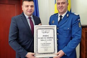 Diploma „Arădeni cu care ne mândrim” pentru gestul de omenie al pompierului voluntar Dan Monoreanu