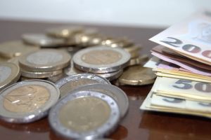 Record negativ pentru leu – Cursul Euro a ajuns la un nou record