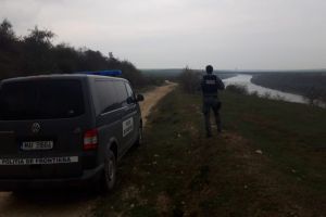 Un alt cetatean algerian din cei sase pasageri clandestini, disparuti de la bordul unei nave ancorate in Portul Constanta, a fost gasit 