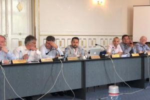 Comunicat de presă: Banii judeţului trebuie administraţi corect şi responsabil, iar accesarea fondurilor europene este obligatorie