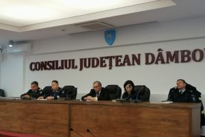 Prefectul judeţului, videoconferinţă cu şeful MAI pe tema alegerilor: „Nu avem probleme în legătură cu organizarea turului II de scrutin”