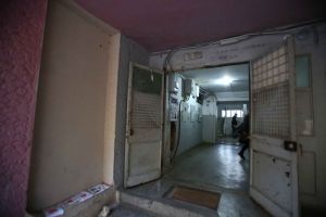 Un locatar a fost uitat de autorităţi în blocul de pe Vaida Voievod 1. Acesta a rămas de luni în imobil