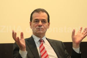 Premierul Ludovic Orban: 