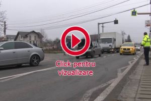 Trei maşini implicate într-o tamponare în lanţ la Plopeni