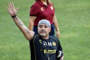 Fotbal: Maradona a anuntat ca revine ca antrenor la Gimnasia y Esgrima La Plata
