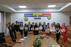 Premierea elevilor castigatori ai concursului de eseuri Dobrogea de azi privind spre viitor (galerie foto)